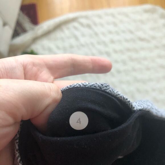 Lululemon Wunder Under Crop Leggings in Herringbone White Black - Picture 6 of 8